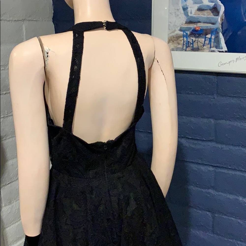 Beautiful Black BEBE Dress. - Picture 10 of 10